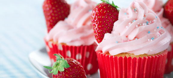 Cupcakes fruits rouges et chantilly